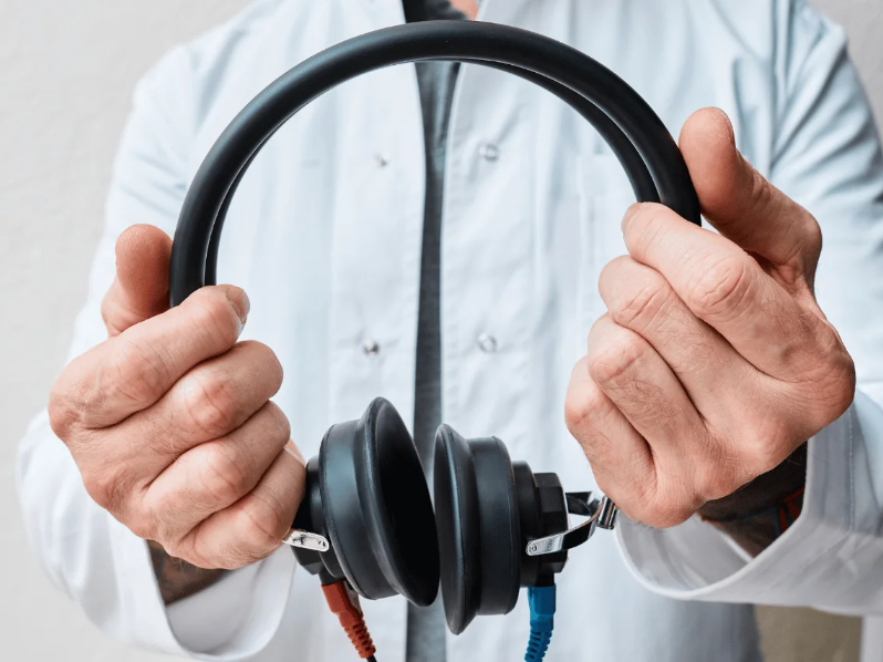 Odyoloji (İşitme Testi)